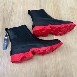 Sorel - Joan red bottom pull on boot